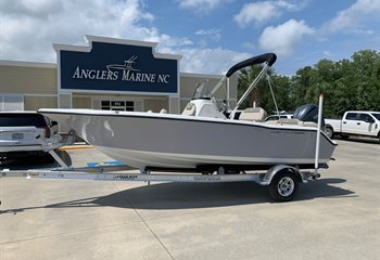 2025 Key West 203 FS Manta/White Boat